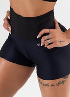 Shorts Superhot Gleam Preto SH5268