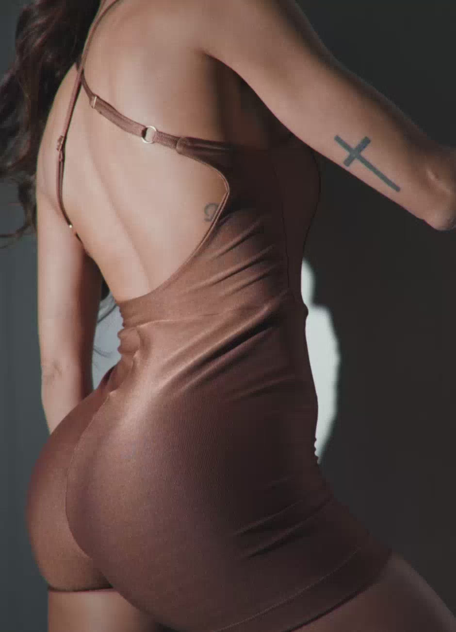 Macaquinho Superhot Wet Bronze MAC5629 UV50+ Com Bojo e Forro